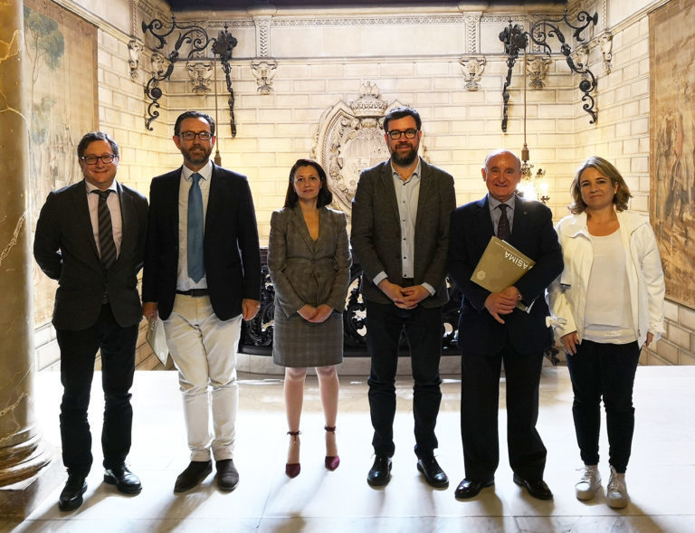 El alcalde de Palma, Antoni Noguera, se ha reunido con el presidente de ASIMA (Asociación de Industriales de Mallorca), Francisco Martorell Esteban, para avanzar en la obtención del distintivo de calidad para los polígonos industriales de Son Castelló y Can Valero.