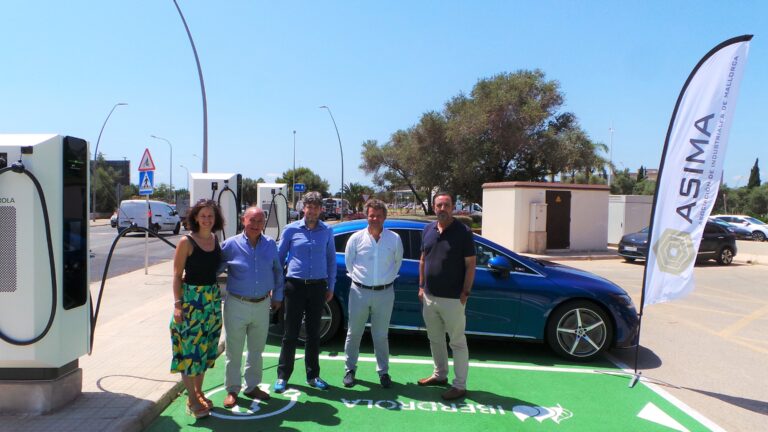 ASIMA e Iberdrola instalan los cargadores para vehículos eléctricos de mayor potencia en Illes Balears