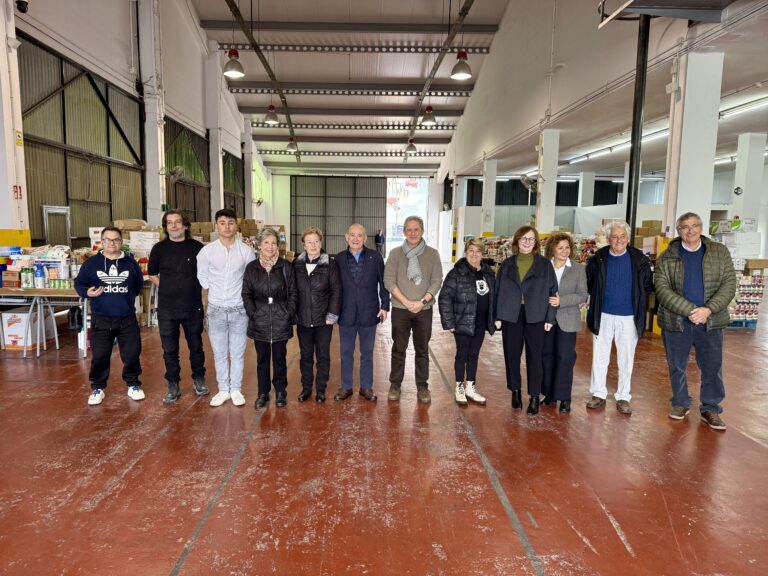 ASIMA hace entrega de las donaciones de alimentos y productos de la campaña ‘Polígonos Solidarios’